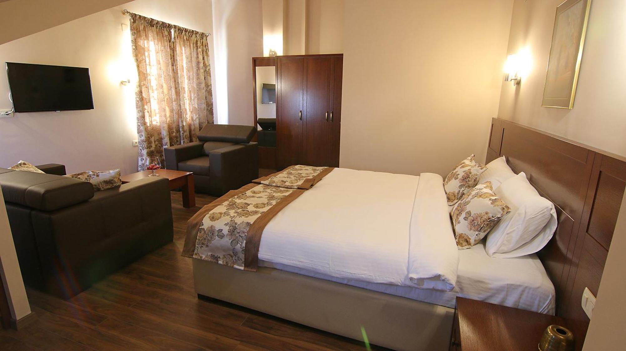 Hotel Vlaho Skopje Quarto foto